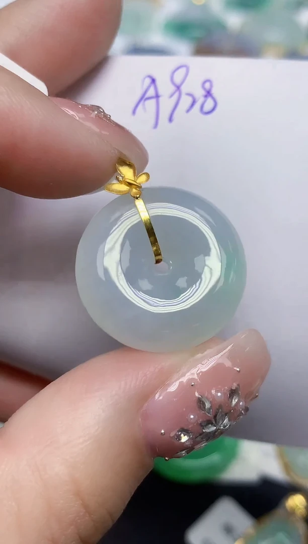 颈饰18K金镶嵌翡翠天然缅甸翡翠A货翡翠百元以上9元证书费自理