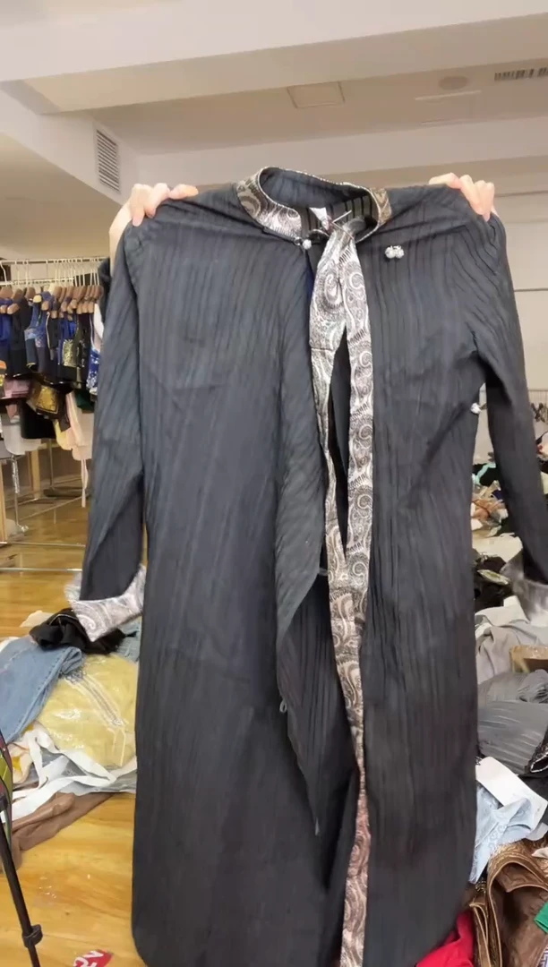 连衣裙       M码       80-110斤