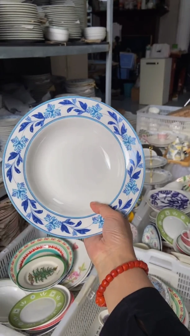 瓷跟****?陶瓷尾单CC130微瑕1个样品