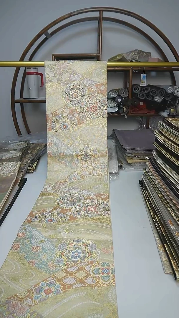 织绣106西阵织六通宝相花