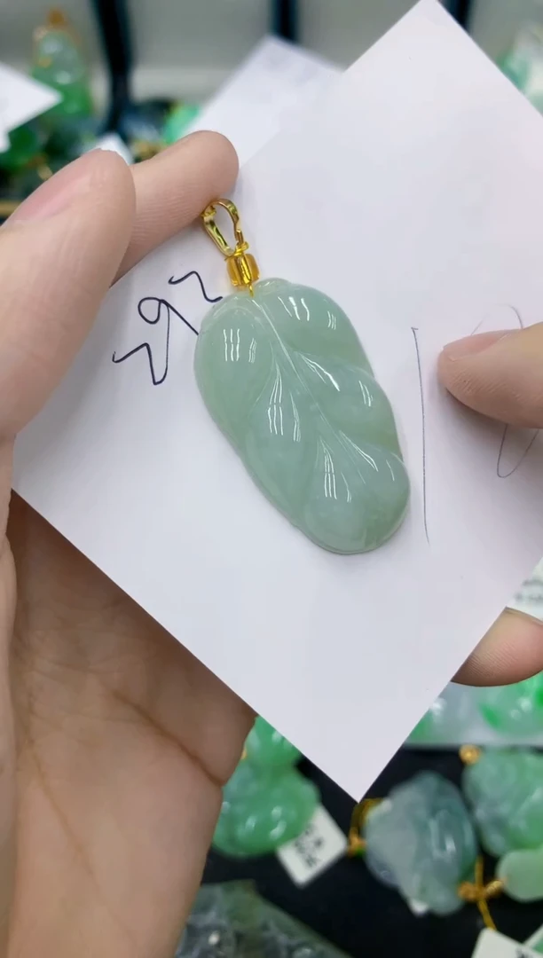 翡翠未镶嵌颈饰11111