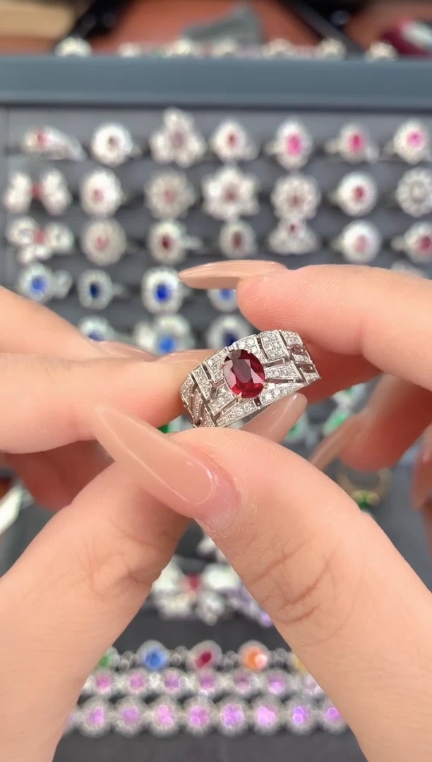 18K金镶嵌戒指红宝石-95份*无烧