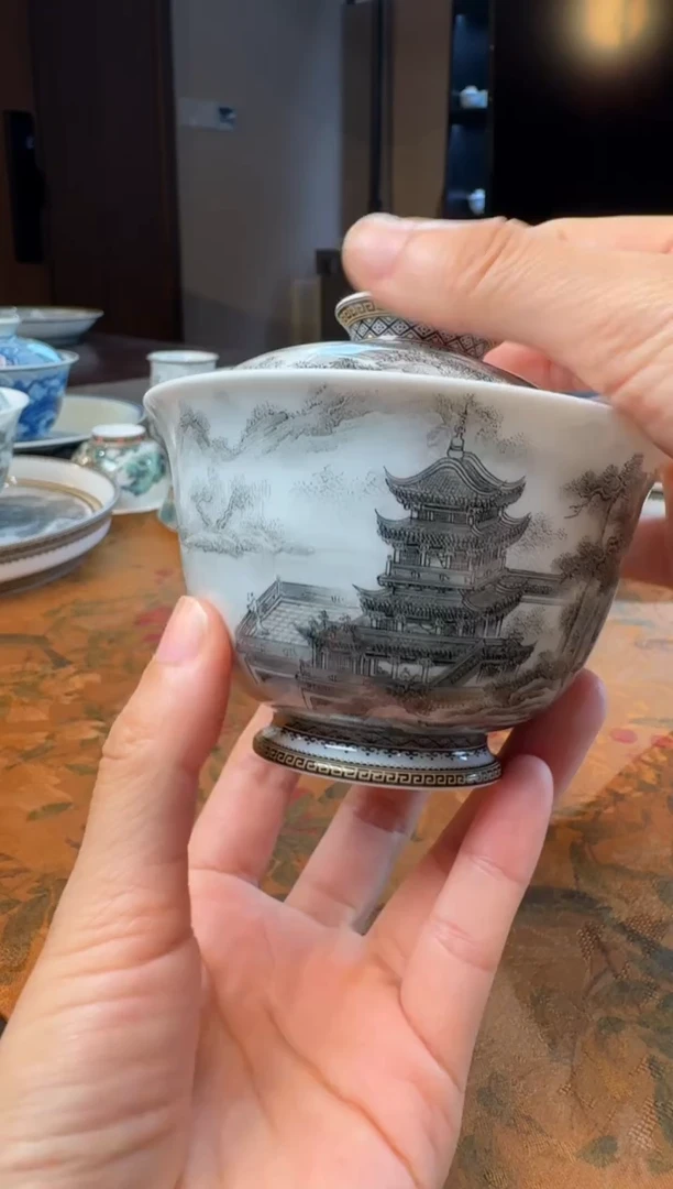 一****九手绘墨彩岳阳楼盖碗