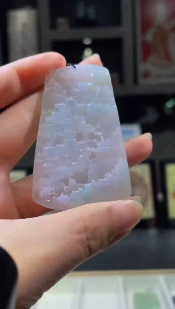 翡翠未镶嵌颈饰MFC0722038