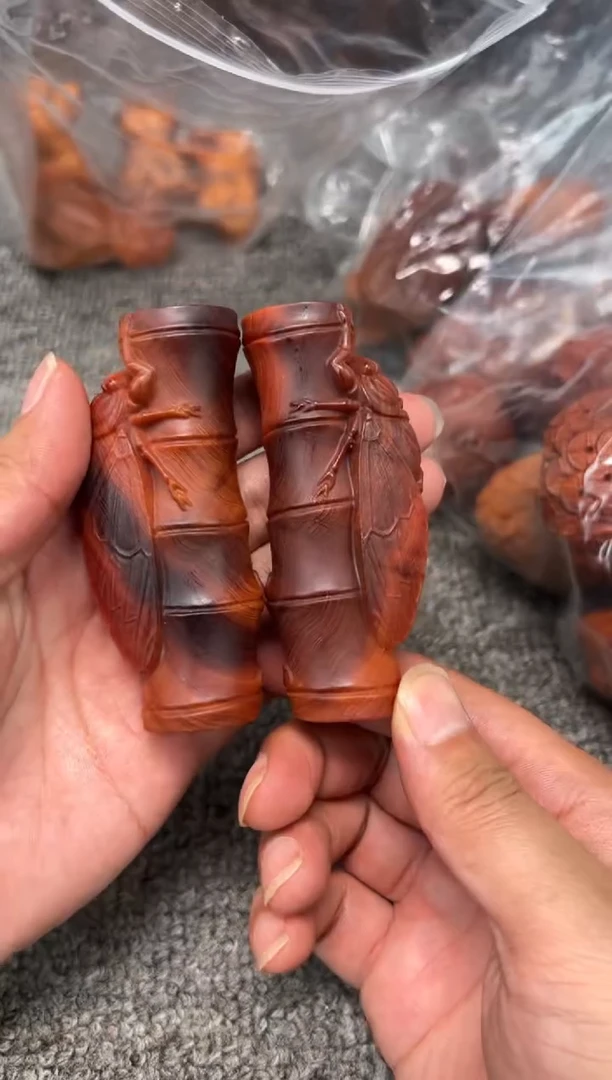 柏木（崖柏）一鸣惊人 黑骨手把件 到手一个