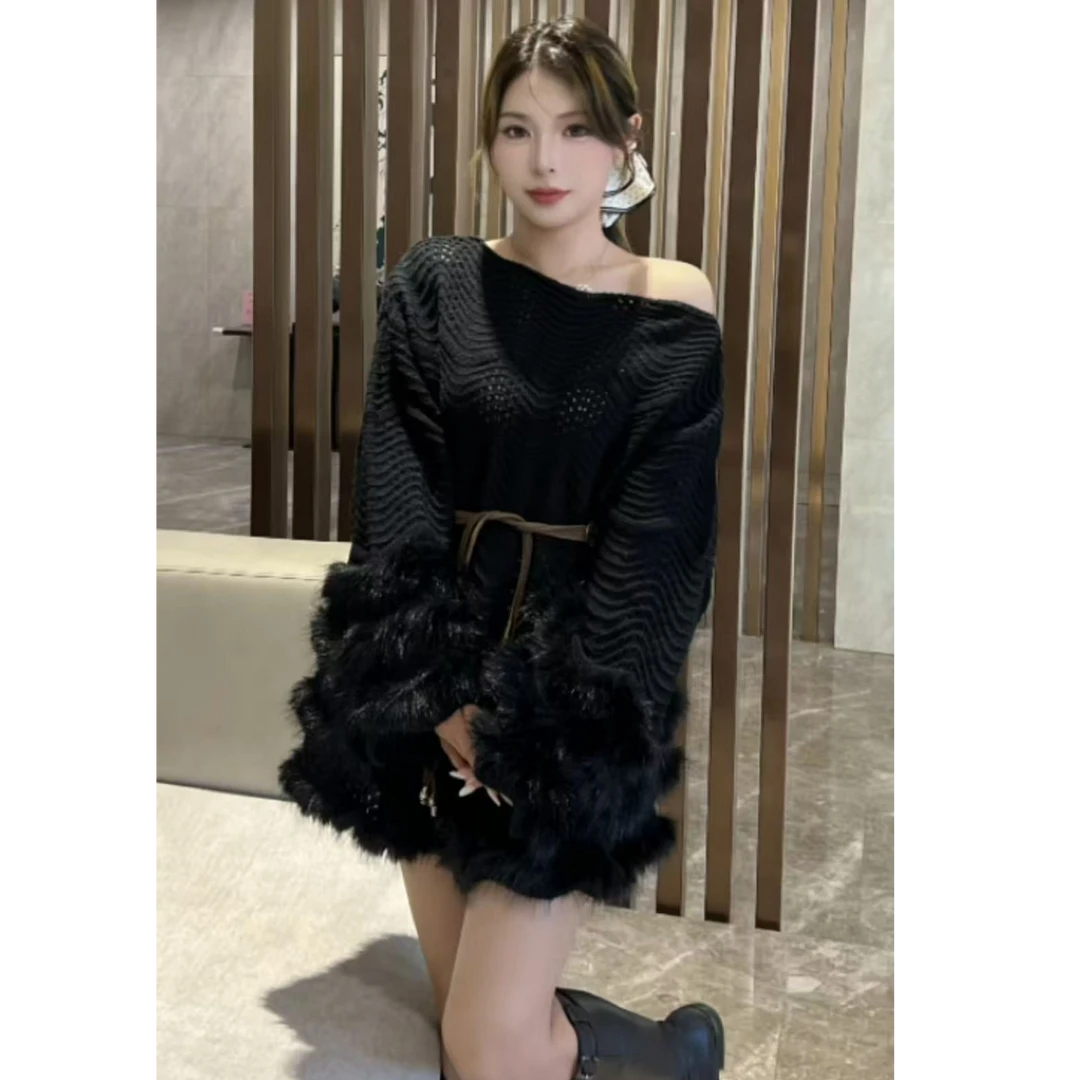 新款洋气系带钩花宽松显瘦孕妇装中长款针织衫毛毛拼接一字肩毛衣