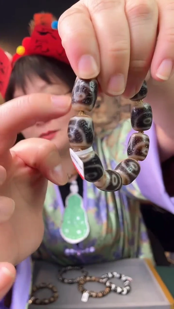 【闪购商品】玛瑙/玉髓手串未镶嵌二眼手串/多样性发货