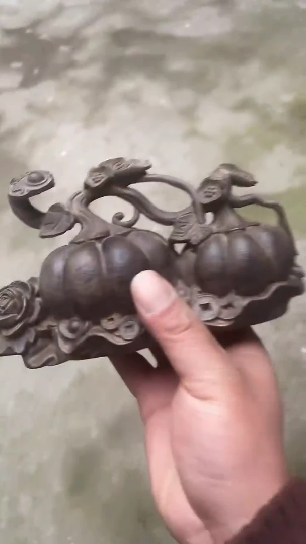 【闪购商品】香榧木木雕新年快乐 香木摆件