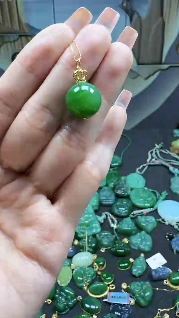 和田玉18K金镶嵌挂件1