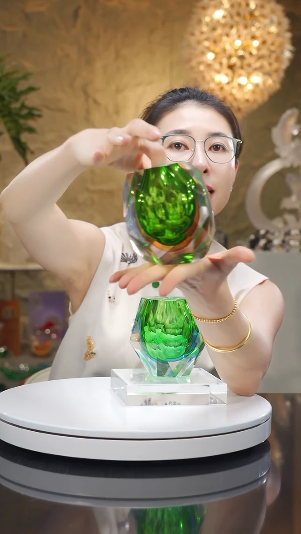 琉璃手工艺品楠*福利琥珀绿切面香薰瓶