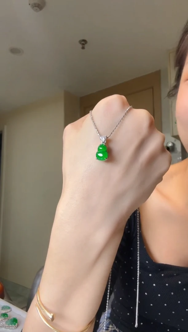 翡翠银S925镶嵌吊坠(不含链)天然翡翠吊坠