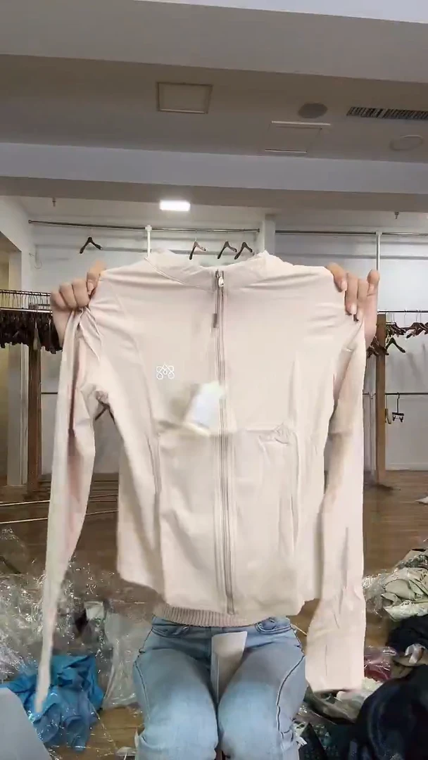 防晒       M码       80-105斤