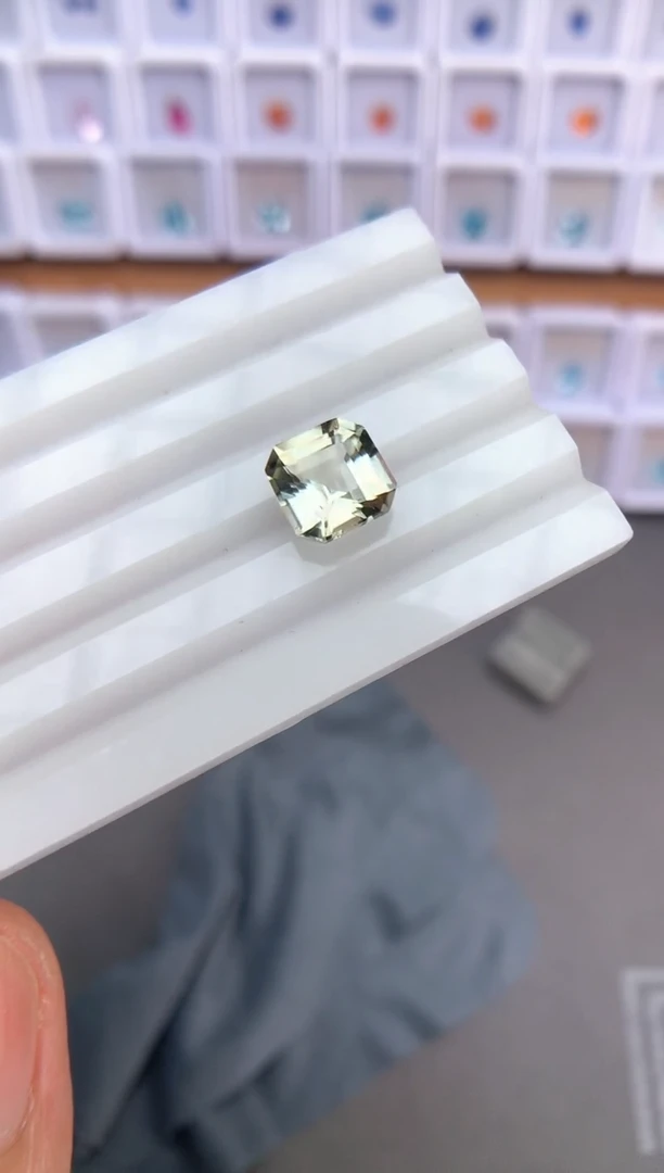 未镶嵌裸石定制碧玺2.52ct 10049