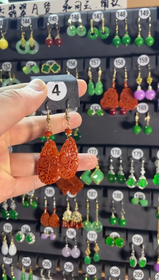 【闪购商品】翡翠耳饰银S925镶嵌4.....