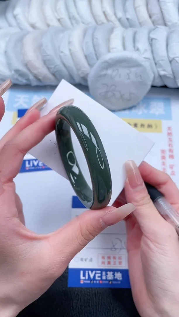 【闪购商品】和田玉手镯未镶嵌T243-57.4