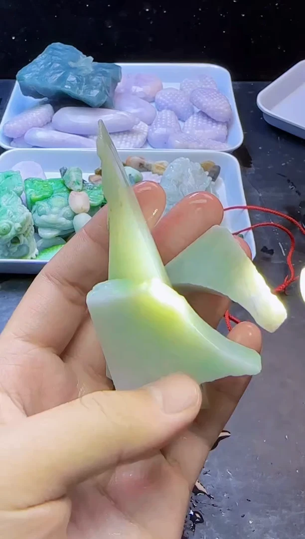 颈饰未镶嵌翡翠002