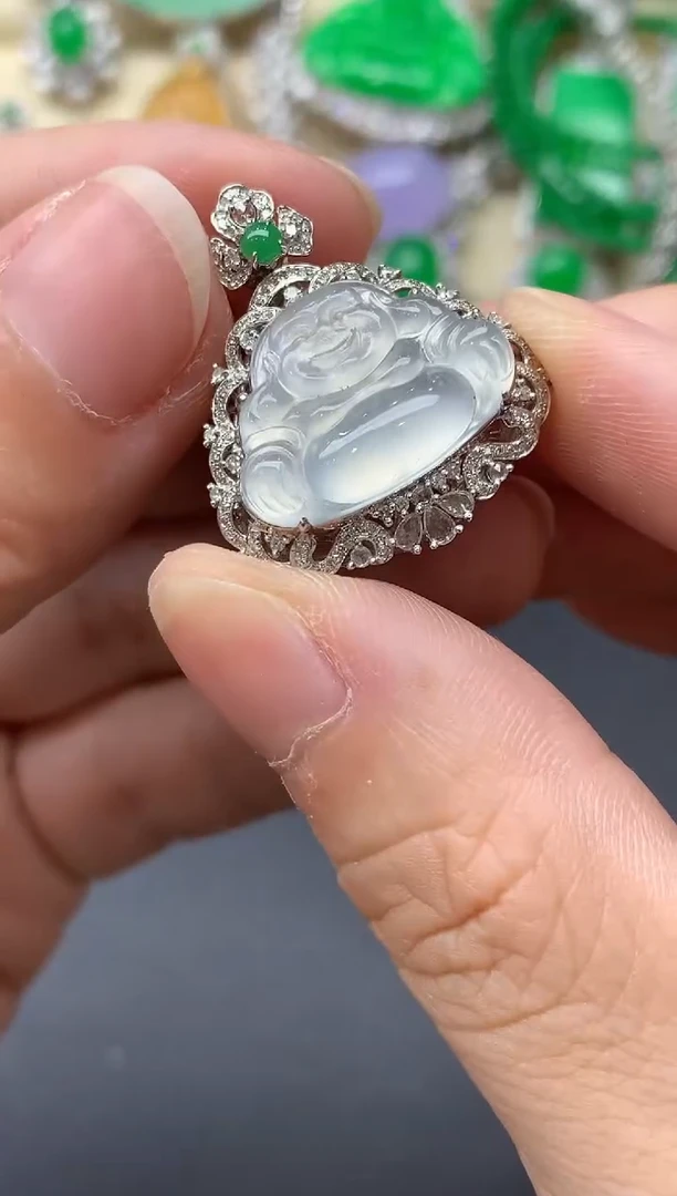 翡翠18K金镶嵌颈饰361中国好珍宝