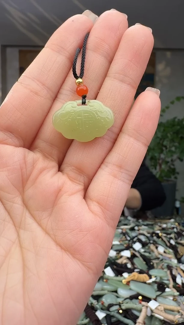 颈饰未镶嵌和田玉拍一发一多样性发货