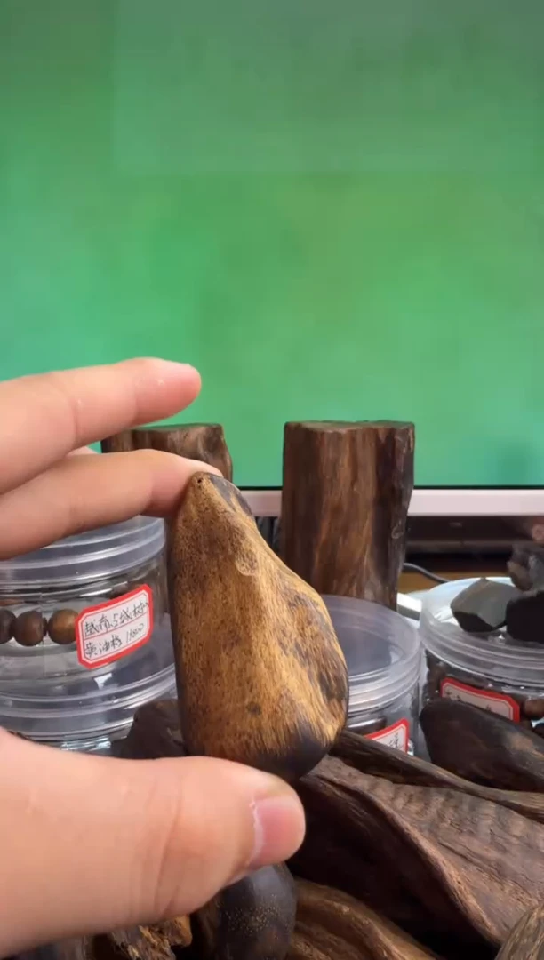 沉香手把件虎斑棋多样性发一