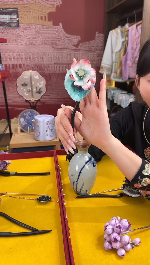 刺绣非遗绒花（发饰）