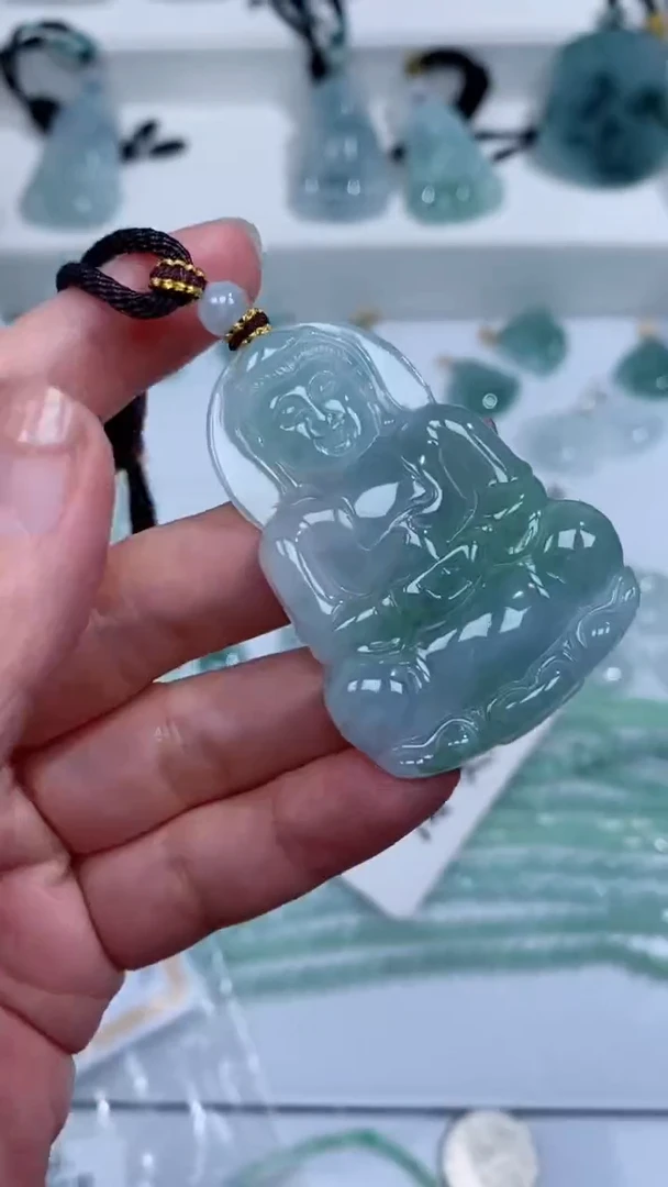 颈饰未镶嵌翡翠吊坠