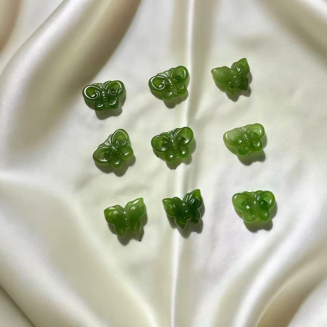 天然和田玉碧玉精美蝴蝶配件多样性发其一