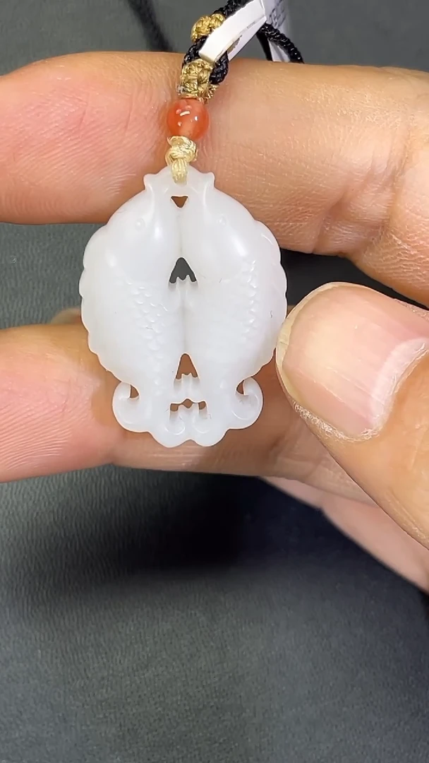 颈饰未镶嵌和田玉710070#白玉精工双鱼吊坠