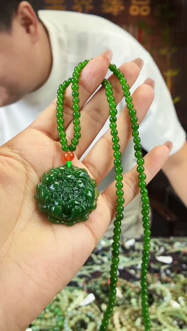 和田玉未镶嵌颈饰拍一发一