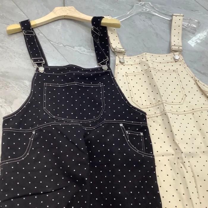 Z-123款两色点点背带裙