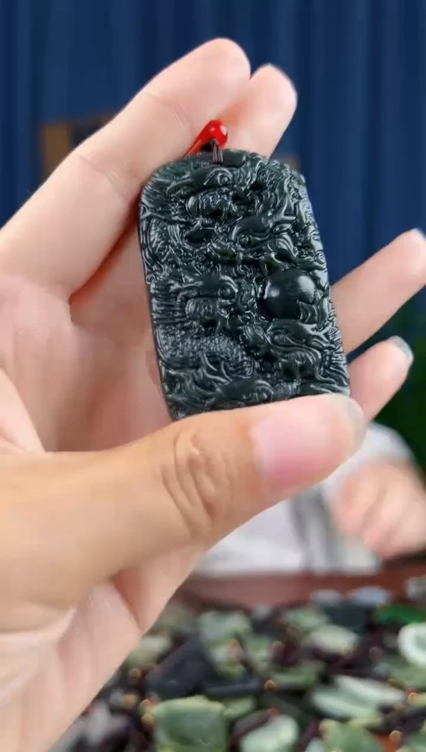 未镶嵌和田玉挂件拍一发一，