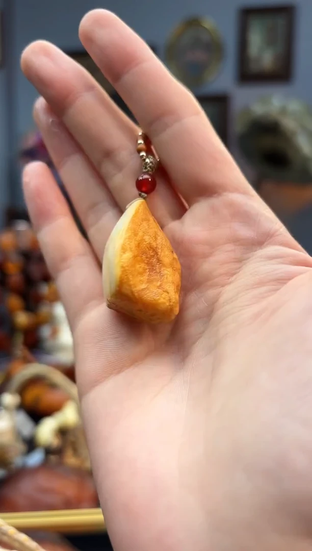 琥珀颈饰未镶嵌吊坠