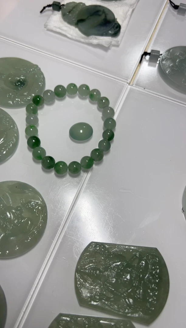 未镶嵌定制翡翠手串