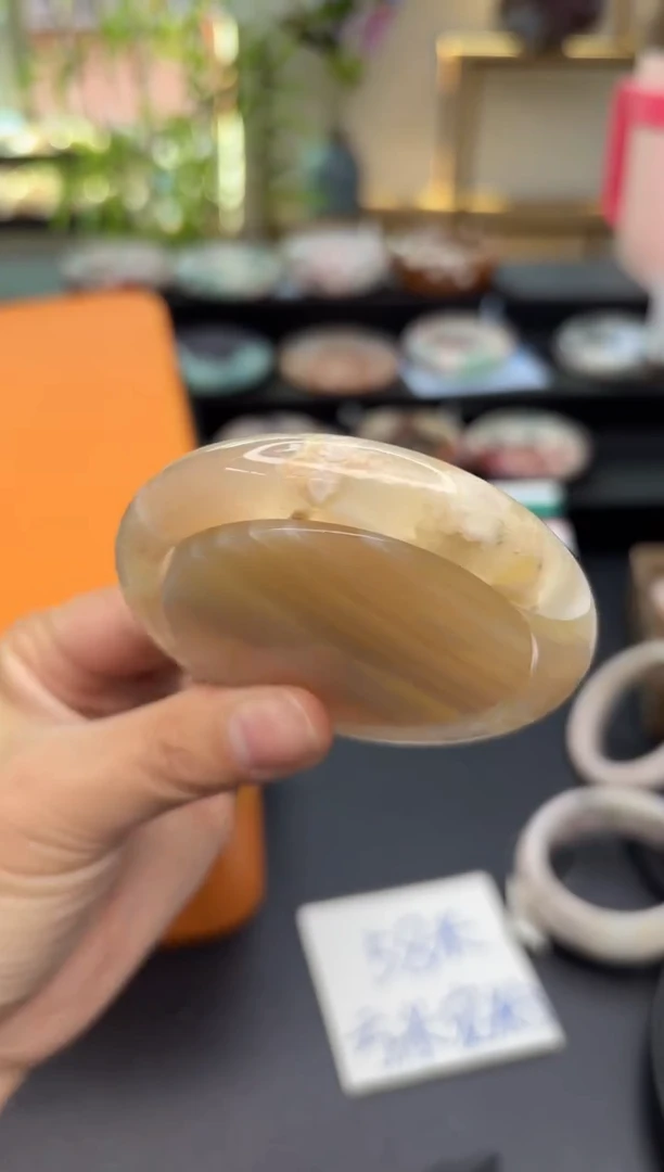 【闪购商品】石英质玉手镯未镶嵌C896(56圈赠送镯心)