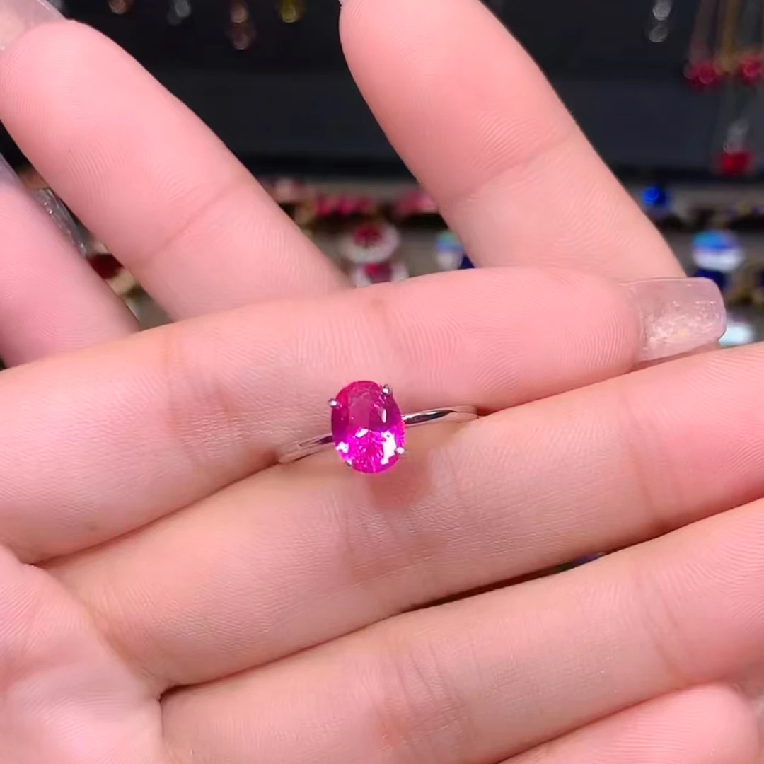 蓝宝石S925银镶银色戒指