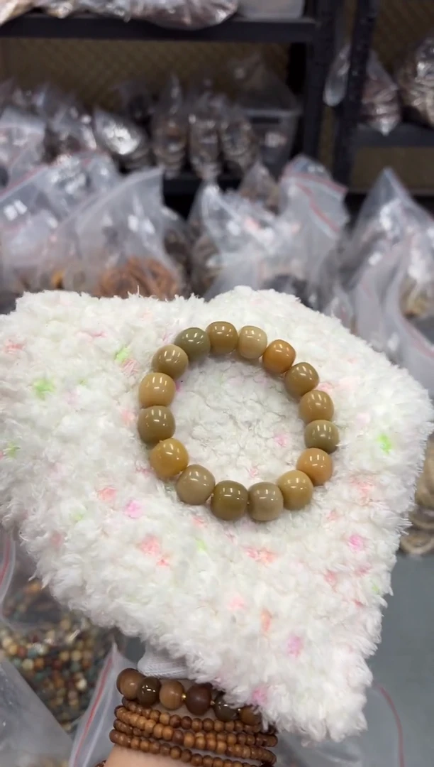 手串菩提根/象牙果16奶咖多宝（326）