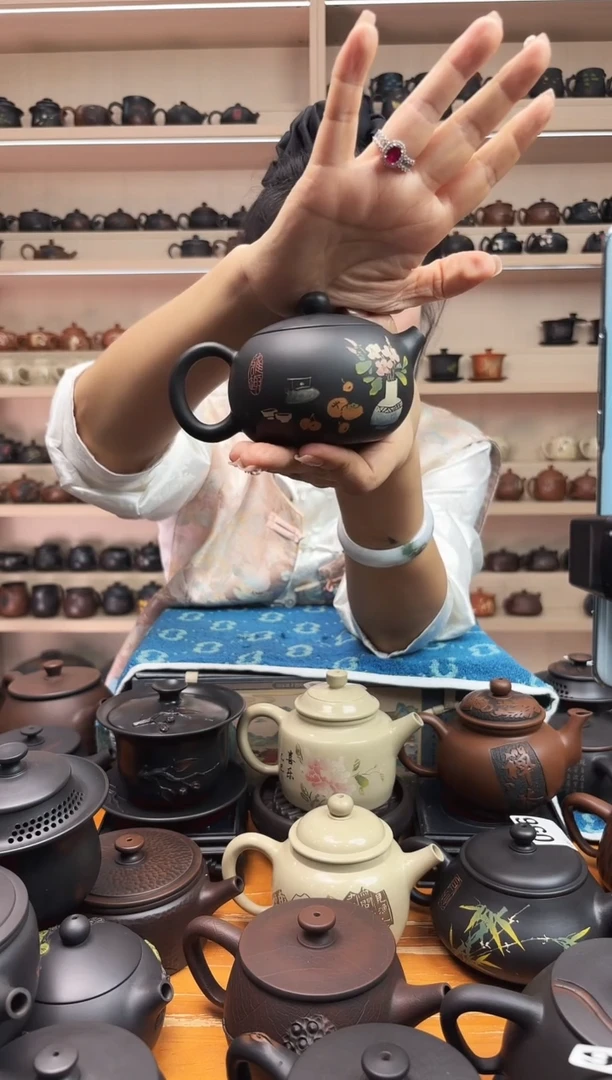 壶完品 彩填西施壶球孔 220cc 071