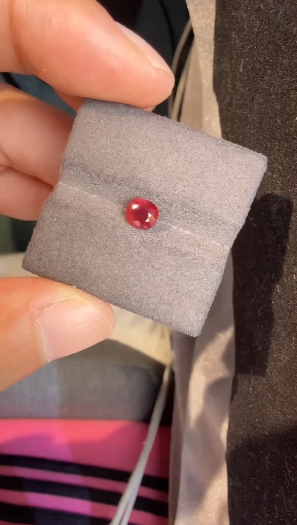 未镶嵌定制定制红宝石天然1.03克拉鸽血红国际证书