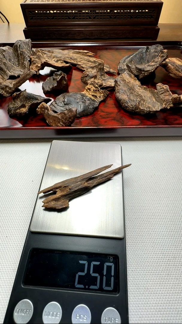 沉香沉香碎屑海南树心油2.5g