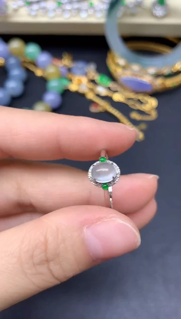 18K金镶嵌戒指翡翠224-雪姐翡翠天天见