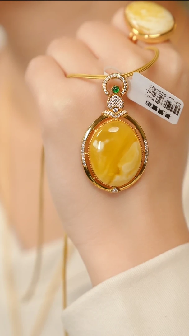 蜜蜡吊坠(赠链)银S925镶嵌金白吊坠