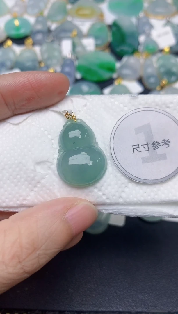 颈饰18K金镶嵌翡翠天然缅甸A货翡翠