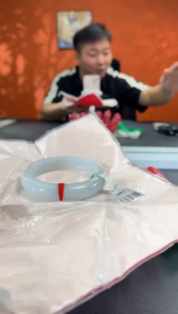 未镶嵌手镯翡翠4 56