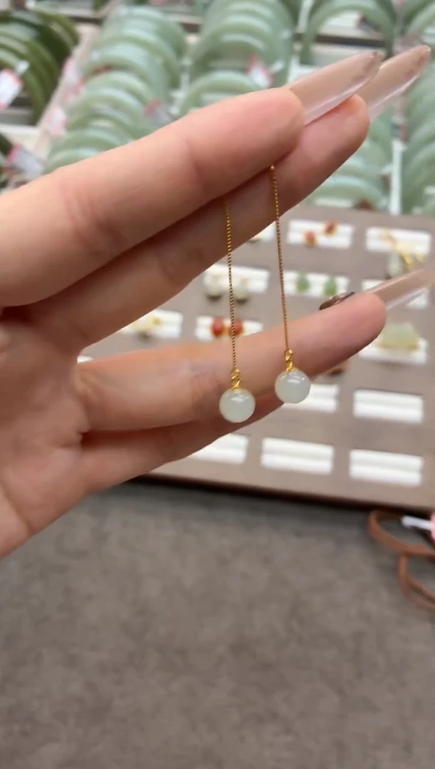 银S925镶嵌和田玉耳饰有礼盒 【鉴真后发】微色差 多样性发其一49.9