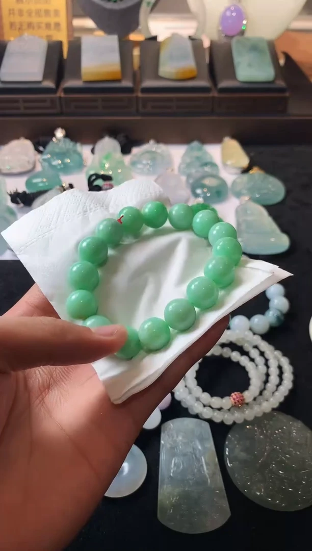 未镶嵌定制翡翠?****️5024毛货不退不换