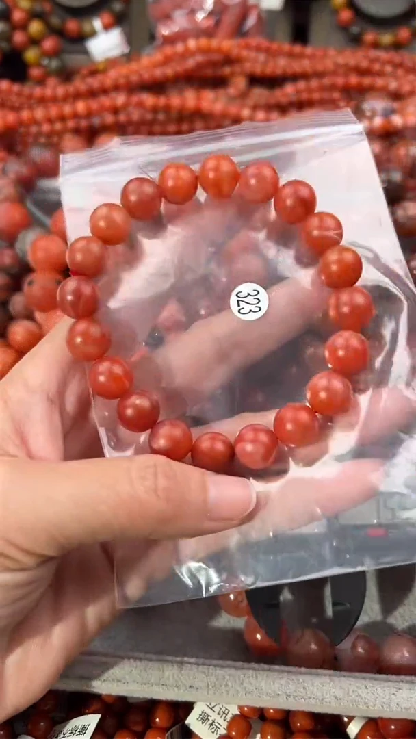 南红玛瑙手串未镶嵌11+