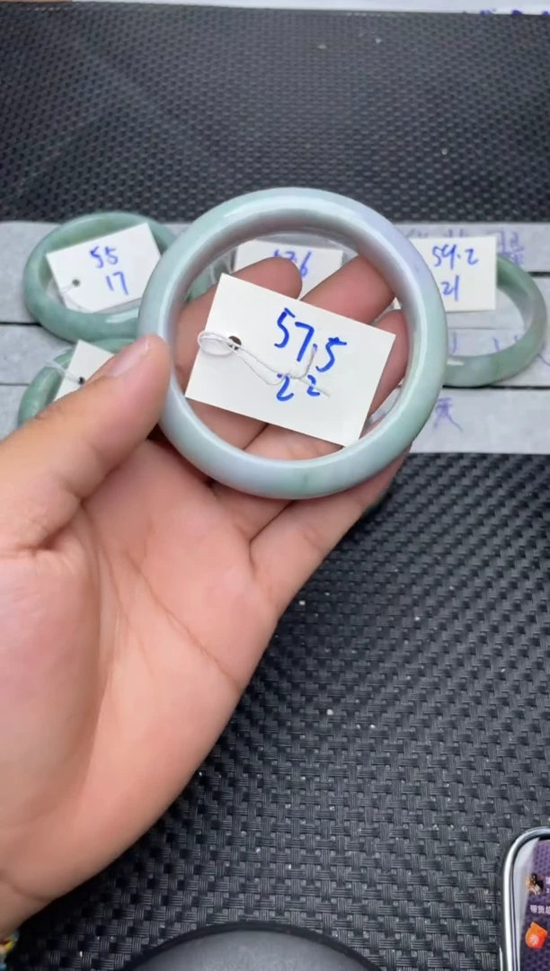 未镶嵌手镯翡翠22