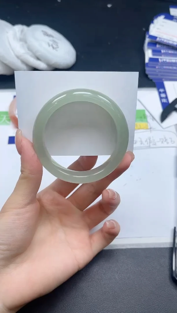 未镶嵌手镯石英质玉098-5253