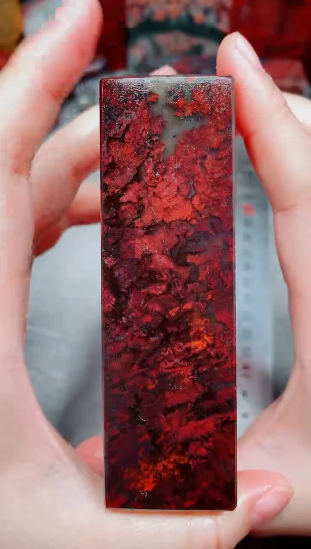 桂林鸡血玉素章3.0左右红9