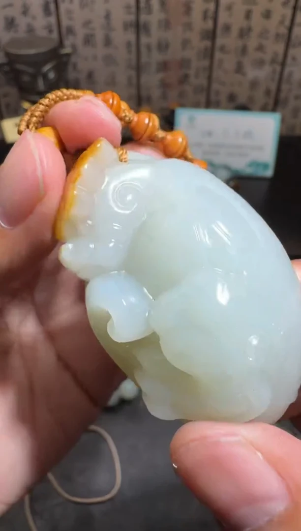 未镶嵌和田玉挂件和田玉