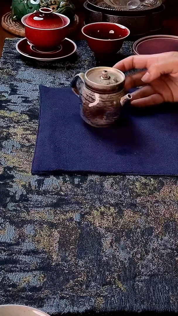 【 颜色釉手工壶 】